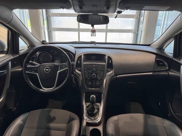Opel Astra J с пробегом 2012 года, цена 459 000 рублей, 311000 км, хэтчбек, Автокод Объявления