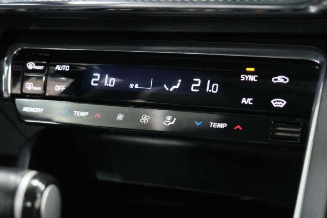 Kia K5 III с пробегом 2020 года, цена 2 799 000 рублей, 102000 км, седан, Автокод Объявления