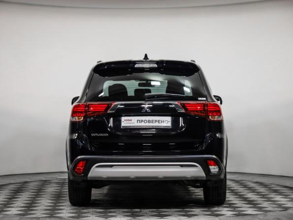 Mitsubishi Outlander III Рестайлинг 3 с пробегом 2022 года, цена 2 589 000 рублей, 99958 км, внедорожник, Автокод Объявления