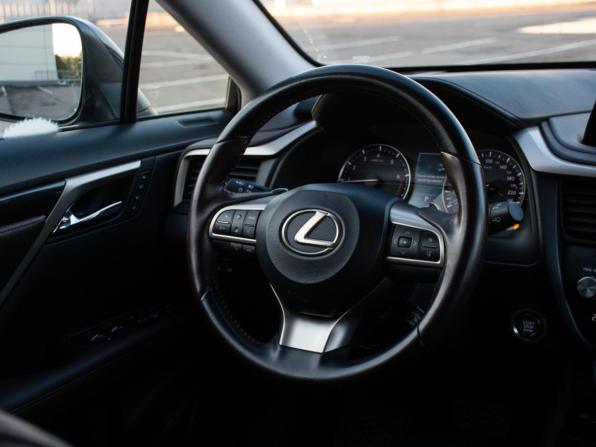 Lexus RX IV Рестайлинг с пробегом 2019 года, цена 5 098 000 рублей, 58900 км, внедорожник, Автокод Объявления