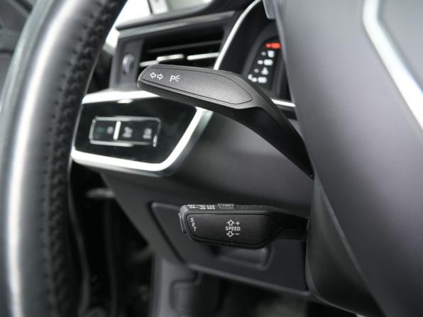 Audi A6 V (C8) с пробегом 2018 года, цена 4 300 000 рублей, 75000 км, седан, Автокод Объявления
