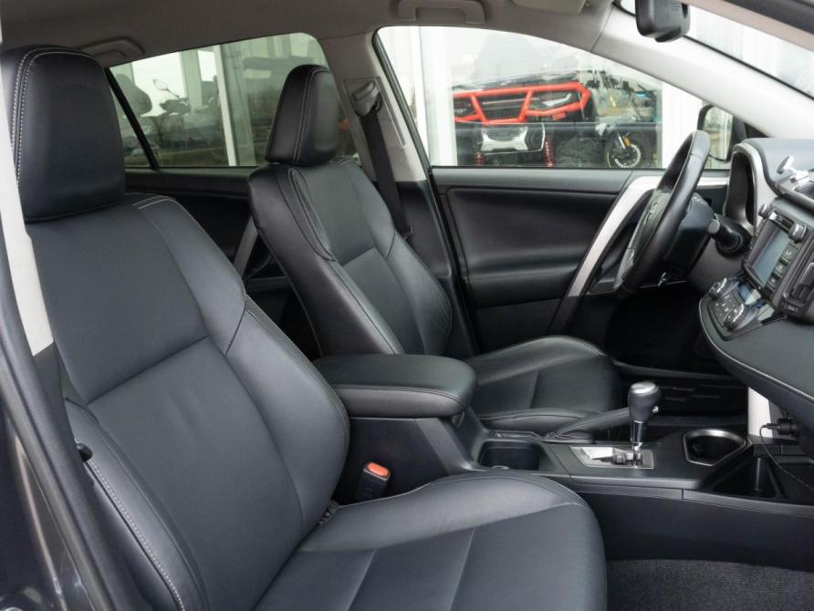 Toyota RAV4 IV (XA40) Рестайлинг Улан-Удэ  - изображение 13