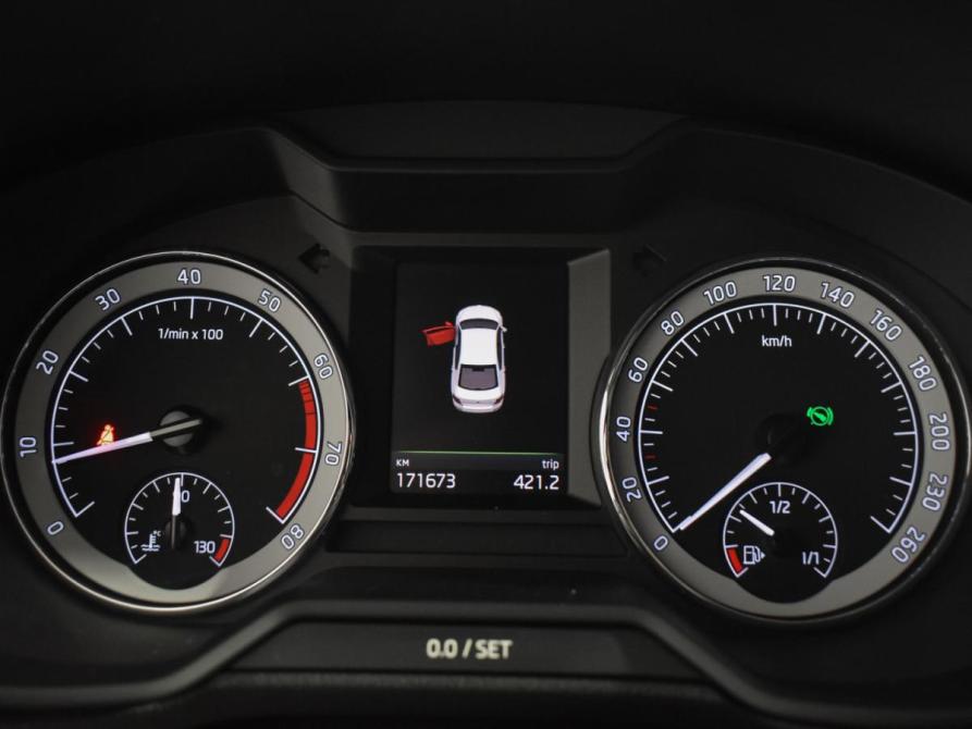 Skoda Octavia III (A7) Рестайлинг Санкт-Петербург  - изображение 19