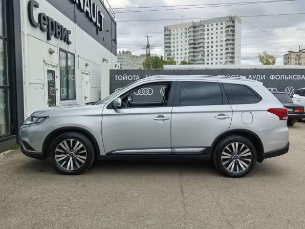 Mitsubishi Outlander III Рестайлинг 3 с пробегом 2021 года, цена 2 650 000 рублей, 61350 км, внедорожник, Автокод Объявления
