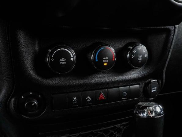 Jeep Wrangler III (JK) с пробегом 2018 года, цена 3 899 000 рублей, 99436 км, внедорожник, Автокод Объявления