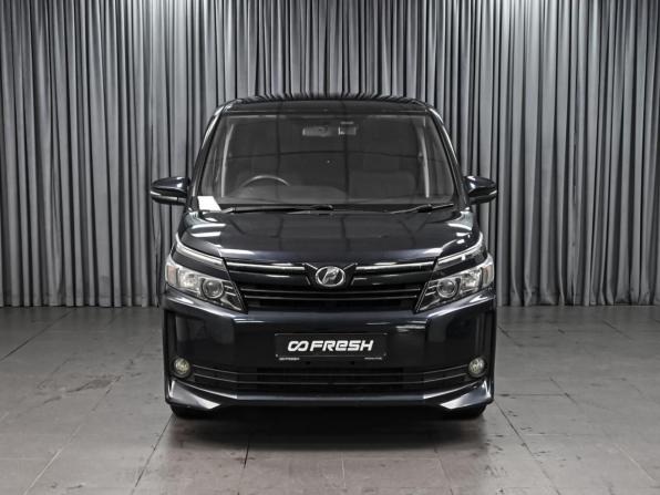 Toyota Voxy III (R80) с пробегом 2014 года, цена 1 819 000 рублей, 99824 км, минивэн, Автокод Объявления