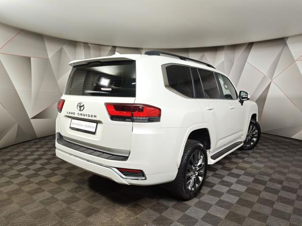 Toyota Land Cruiser 300 Series с пробегом 2022 года, цена 10 235 000 рублей, 47177 км, внедорожник, Автокод Объявления