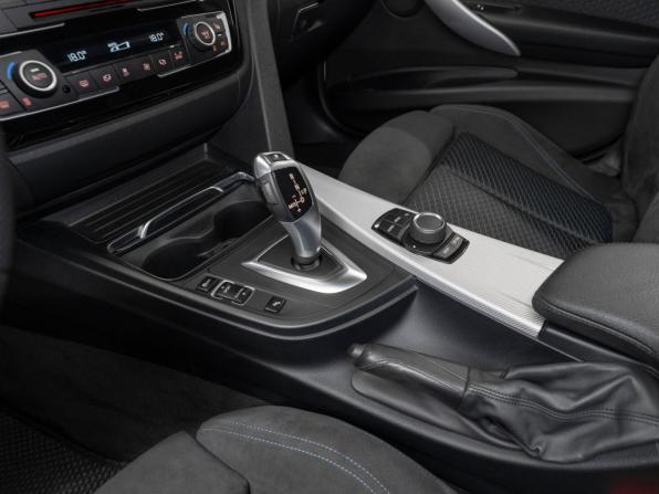 BMW 3 серии VI (F3x) Рестайлинг с пробегом 2017 года, цена 2 480 000 рублей, 140171 км, седан, Автокод Объявления