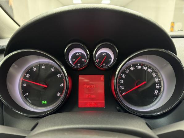 Opel Astra J с пробегом 2011 года, цена 599 000 рублей, 195596 км, хэтчбек, Автокод Объявления