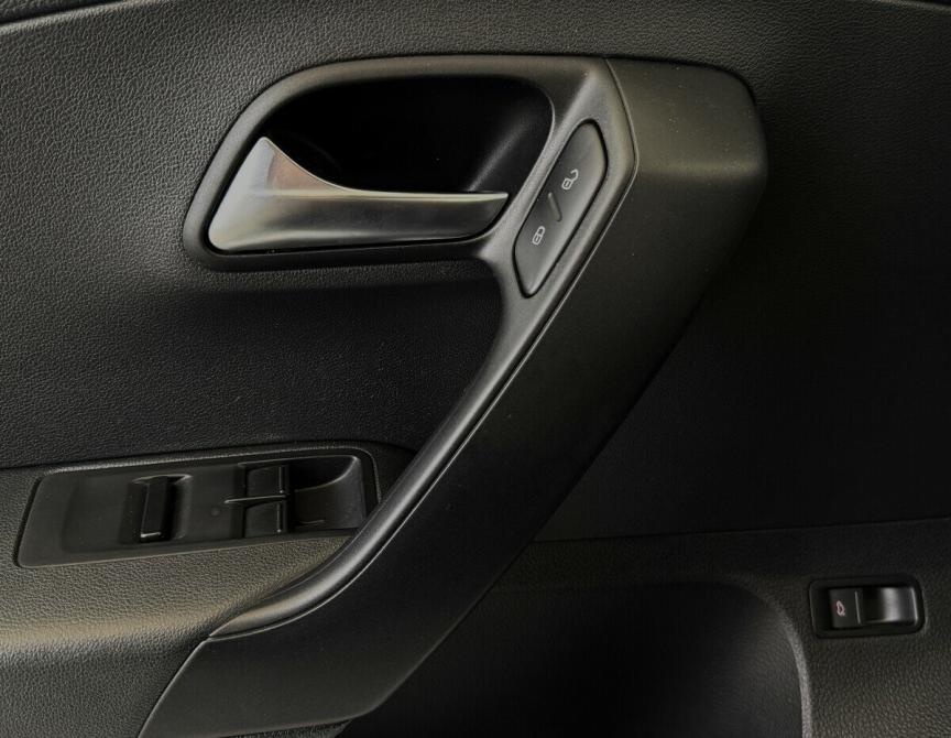 Volkswagen Polo V Рестайлинг Москва  - изображение 9