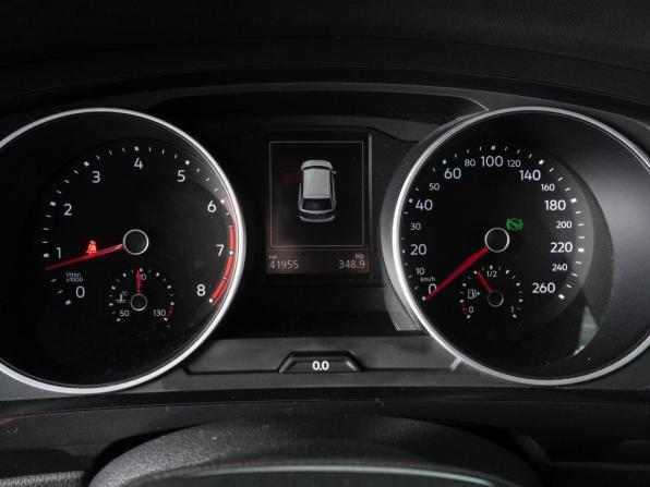 Volkswagen Tiguan II Рестайлинг с пробегом 2021 года, цена 2 999 000 рублей, 41955 км, внедорожник, Автокод Объявления