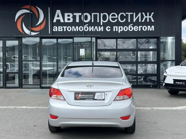 Hyundai Solaris I с пробегом 2013 года, цена 799 000 рублей, 134844 км, седан, Автокод Объявления