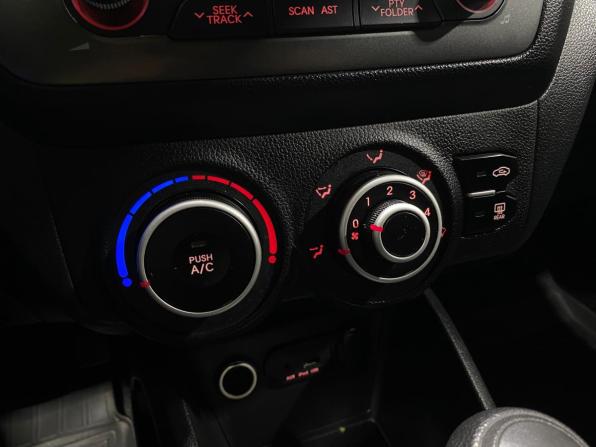 Kia Rio III с пробегом 2012 года, цена 850 000 рублей, 252190 км, хэтчбек, Автокод Объявления