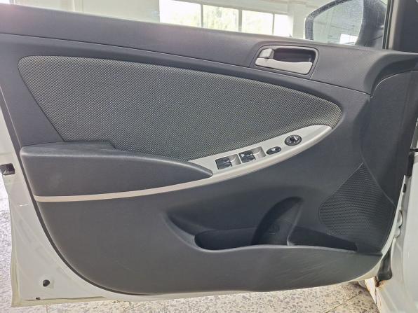 Hyundai Solaris I с пробегом 2011 года, цена 715 000 рублей, 127523 км, седан, Автокод Объявления