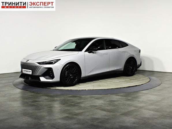 Changan UNI-V I с пробегом 2023 года, цена 2 277 000 рублей, 57592 км, лифтбек, Автокод Объявления