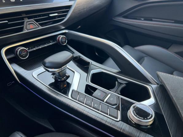 Geely Tugella I с пробегом 2022 года, цена 2 415 000 рублей, 86229 км, внедорожник, Автокод Объявления