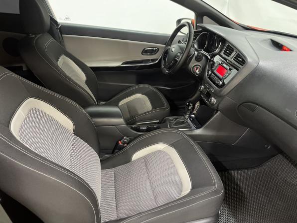 Kia Ceed II с пробегом 2013 года, цена 1 200 000 рублей, 164329 км, хэтчбек, Автокод Объявления