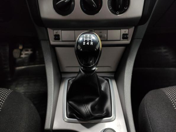 Ford Focus II Рестайлинг с пробегом 2010 года, цена 597 000 рублей, 196900 км, седан, Автокод Объявления