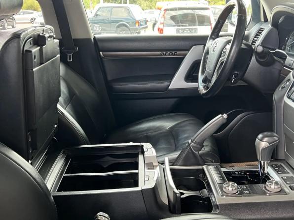 Toyota Land Cruiser 200 Series Рестайлинг 2 с пробегом 2019 года, цена 6 399 000 рублей, 180132 км, внедорожник, Автокод Объявления