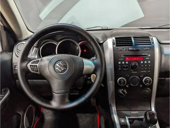 Suzuki Grand Vitara II Рестайлинг с пробегом 2011 года, цена 770 000 рублей, 249500 км, внедорожник, Автокод Объявления