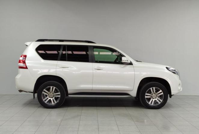 Toyota Land Cruiser Prado 150 Series Рестайлинг 1 с пробегом 2016 года, цена 3 762 000 рублей, 159588 км, внедорожник, Автокод Объявления