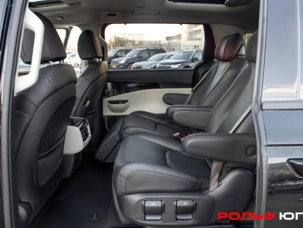 Kia Carnival IV с пробегом 2023 года, цена 4 490 000 рублей, 61570 км, минивэн, Автокод Объявления