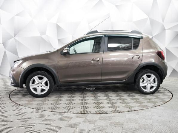 Renault Sandero II Рестайлинг с пробегом 2019 года, цена 1 150 000 рублей, 67000 км, хэтчбек, Автокод Объявления