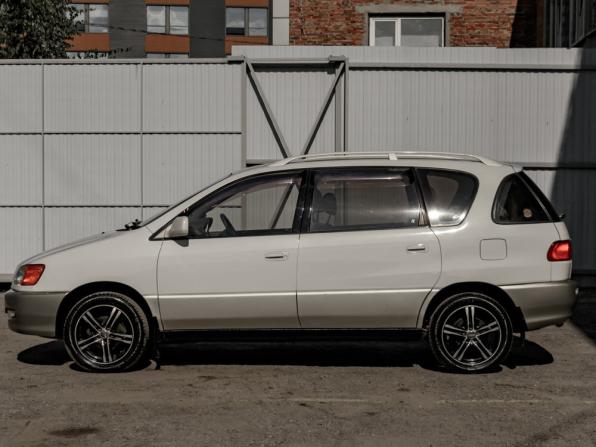 Toyota Ipsum I (M10) с пробегом 1998 года, цена 590 000 рублей, 386812 км, минивэн, Автокод Объявления