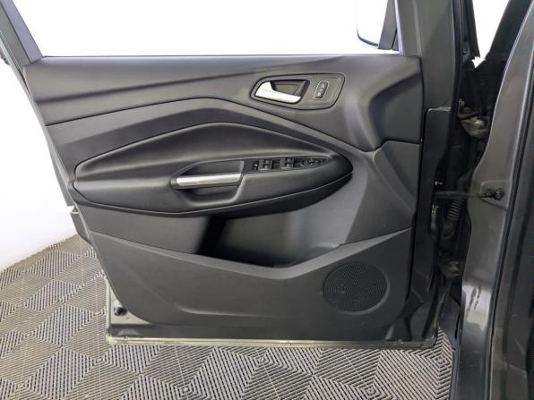 Ford Kuga II Рестайлинг с пробегом 2018 года, цена 1 750 000 рублей, 99314 км, внедорожник, Автокод Объявления