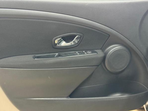 Renault Fluence I Рестайлинг с пробегом 2013 года, цена 789 000 рублей, 89630 км, седан, Автокод Объявления