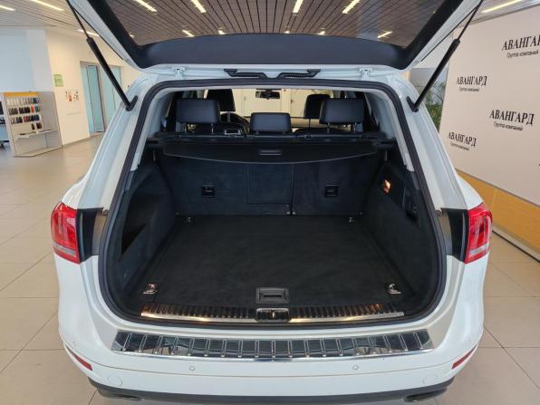 Volkswagen Touareg II с пробегом 2013 года, цена 1 603 000 рублей, 200121 км, внедорожник, Автокод Объявления