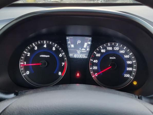Hyundai Solaris I с пробегом 2011 года, цена 597 000 рублей, 183172 км, седан, Автокод Объявления