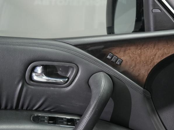 Infiniti QX56 II с пробегом 2011 года, цена 2 000 000 рублей, 240000 км, внедорожник, Автокод Объявления