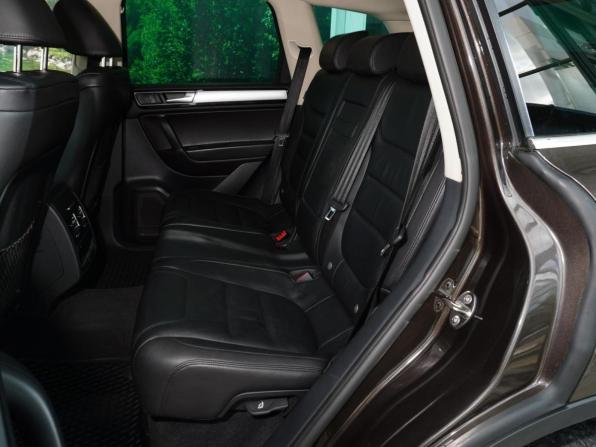 Volkswagen Touareg II Рестайлинг с пробегом 2015 года, цена 2 898 000 рублей, 141556 км, внедорожник, Автокод Объявления