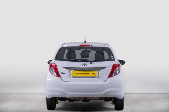Toyota Vitz III (XP130) с пробегом 2013 года, цена 749 000 рублей, 130000 км, хэтчбек, Автокод Объявления