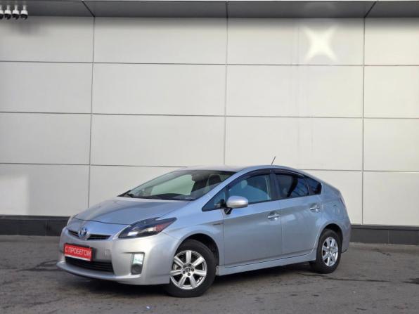 Toyota Prius III (XW30) с пробегом 2010 года, цена 969 000 рублей, 300000 км, лифтбек, Автокод Объявления