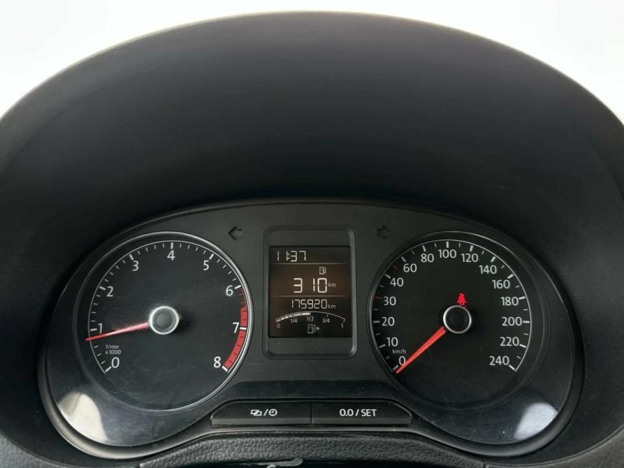 Volkswagen Polo V Рестайлинг Мурманск  - изображение 7