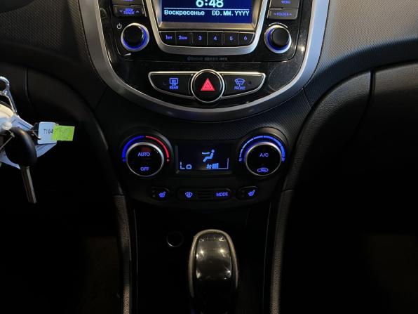 Hyundai Solaris I Рестайлинг с пробегом 2015 года, цена 1 100 000 рублей, 126726 км, седан, Автокод Объявления