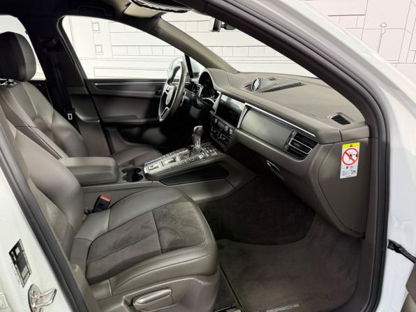 Porsche Macan I Рестайлинг с пробегом 2019 года, цена 4 193 000 рублей, 82817 км, внедорожник, Автокод Объявления