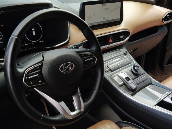 Hyundai Santa Fe IV Рестайлинг с пробегом 2021 года, цена 3 399 000 рублей, 99125 км, внедорожник, Автокод Объявления