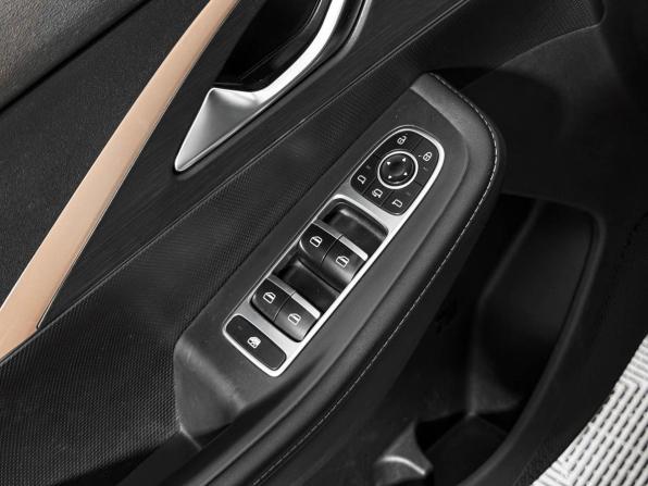 Omoda C5 I с пробегом 2023 года, цена 1 490 000 рублей, 88000 км, внедорожник, Автокод Объявления