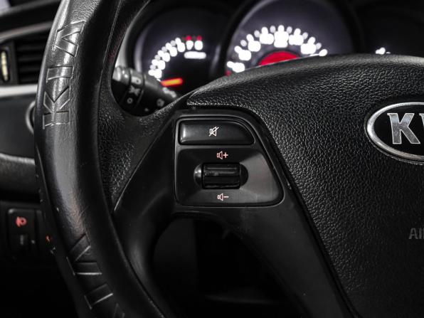 Kia Ceed II с пробегом 2013 года, цена 699 000 рублей, 250000 км, хэтчбек, Автокод Объявления