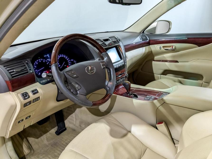 Lexus LS IV Москва  - изображение 16