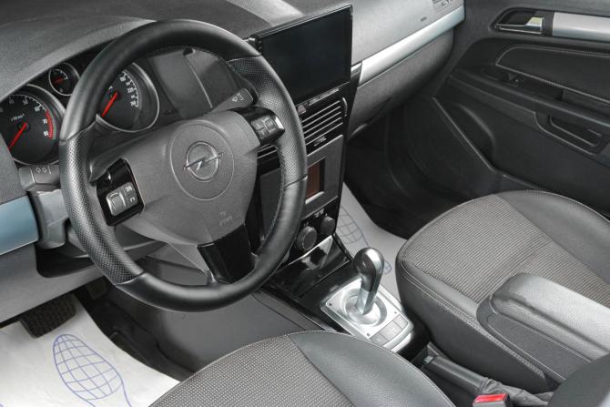 Opel Astra H Рестайлинг с пробегом 2007 года, цена 549 000 рублей, 236000 км, хэтчбек, Автокод Объявления