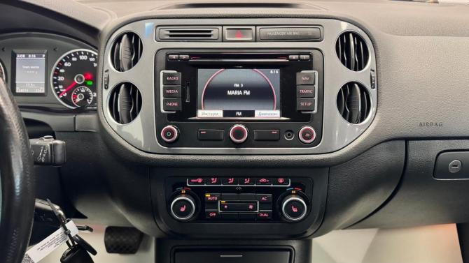 Volkswagen Tiguan I Рестайлинг с пробегом 2011 года, цена 1 159 000 рублей, 224015 км, внедорожник, Автокод Объявления
