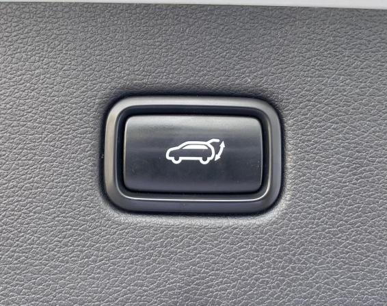 Hyundai Tucson III с пробегом 2016 года, цена 1 599 000 рублей, 244141 км, внедорожник, Автокод Объявления