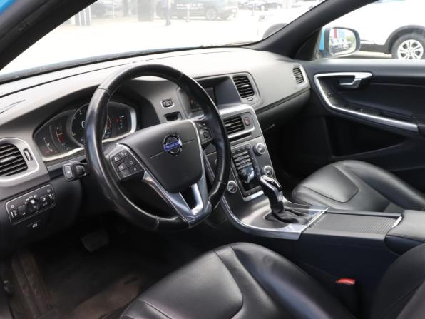 Volvo S60 II Рестайлинг с пробегом 2014 года, цена 1 100 000 рублей, 186775 км, седан, Автокод Объявления