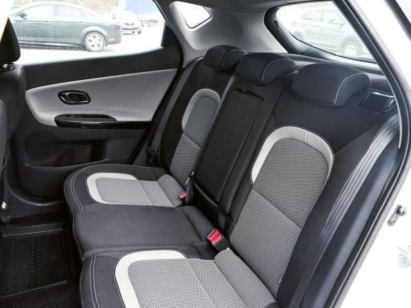 Kia Ceed II Рестайлинг с пробегом 2018 года, цена 1 585 000 рублей, 97000 км, хэтчбек, Автокод Объявления
