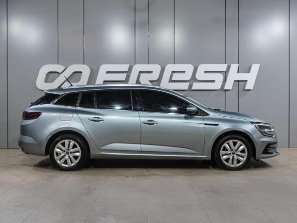 Renault Megane IV Рестайлинг с пробегом 2020 года, цена 1 599 000 рублей, 151682 км, универсал, Автокод Объявления
