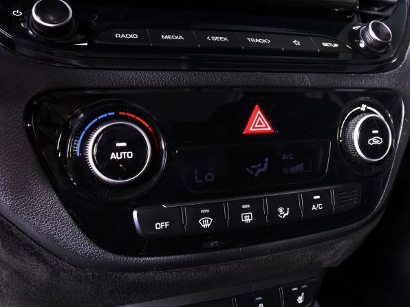 Hyundai Solaris II Рестайлинг с пробегом 2021 года, цена 1 599 000 рублей, 112220 км, седан, Автокод Объявления